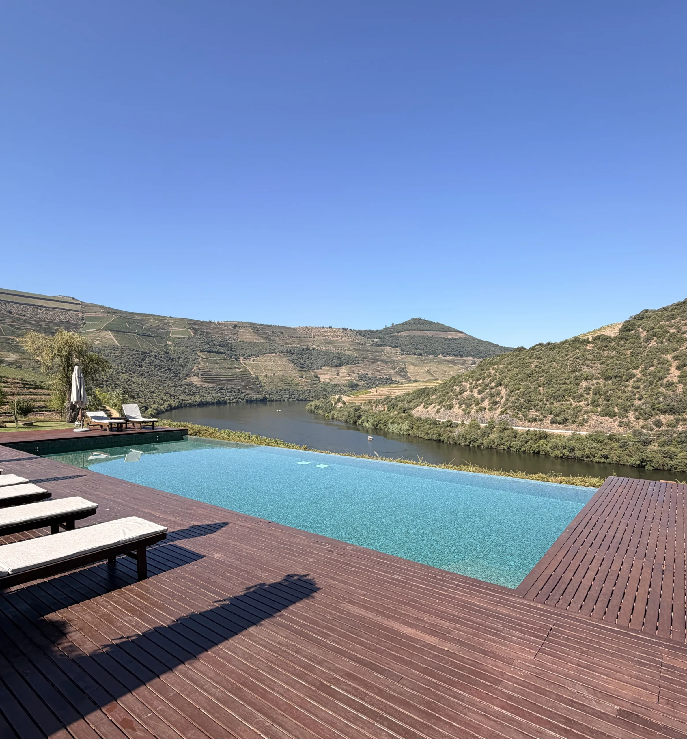 Quinta de Ventozelo_Piscina. Jordan Alves 